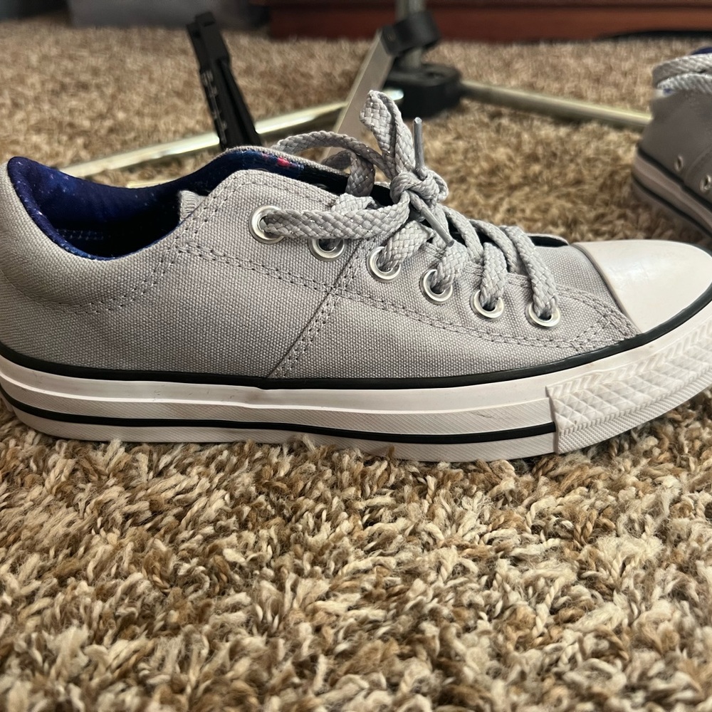 Womens Converse 6.5